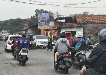 Giat Gatur Lalin Pagi Polsek Serang Baru