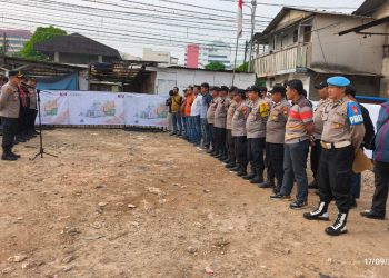 Polsek Pademangan Gelar Apel Pengamanan Program “Jaga Jakarta+ dan Jaga Lingkungan” Dukung Pencanangan 3 Juta Rumah