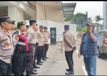 Polsek Metro Menteng Gelar Apel Pengamanan Grand Opening Toko D&G di Plaza Indonesia