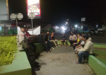 Jaga Keamanan Dini Hari, Polsek Pondok Gede Gelar Patroli Gabungan