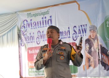 Bhabinkamtibmas Kelurahan Harapan Mulya Hadiri Peringatan Maulid Nabi Muhammad SAW 1447 H