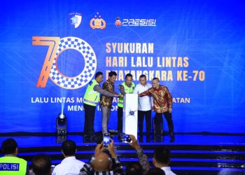Hadiri Syukuran HUT Lalu Lintas ke-70, Kapolri Luncurkan Digital Korlantas dan Sematkan Pin Emas