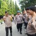 Kapolres Metro Bekasi Pimpin Apel Pengamanan Unras, Tekankan Pengamanan Humanis dan Tidak Menggunakan Senjata Api