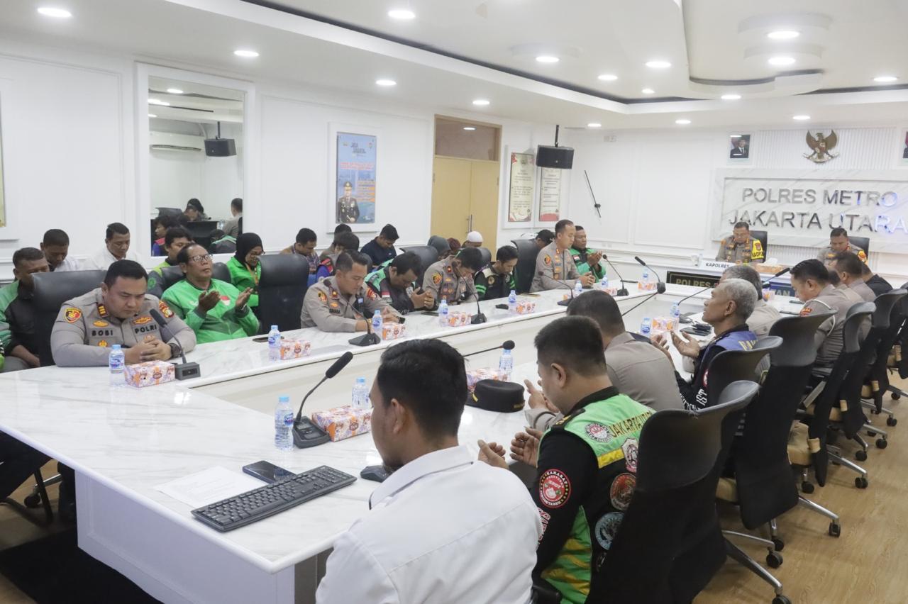 Kapolres Metro Jakarta Utara Kukuhkan Presidium Komunitas Ojek Online, Dorong Peran Aktif Jaga Lingkungan dan Warga