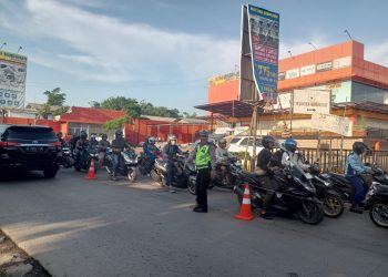 Polisi Serang Baru Gelar Gatur Lalin Pagi, Arus Kendaraan di Kawasan Industri Lancar dan Terkendali