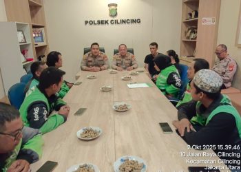 Silaturahmi dan Diskusi Bersama Ojol, Polsek Cilincing Perkuat Sinergi Jaga Kamtibmas