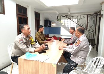 Polsek Johar Baru Lakukan Pengecekan Dapur SPPG, Pastikan Kebersihan dan Kualitas Makanan Sekolah