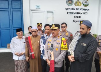 Kapolres Jaksel Tinjau SPPG Polri Pejaten, Pastikan Produksi Sesuai SOP Gizi Nasional
