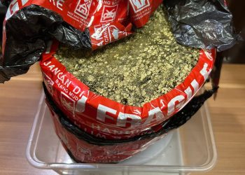 Sat Resnarkoba Polres Metro Bekasi Kota Berhasil Mengamankan 2 Pengedar, Sita Total 1,567 Gram Ganja dan Sabu