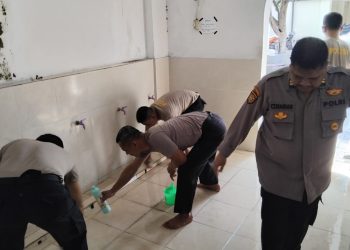 Polsek Pebayuran Gelar Korvei Bersama, Wujudkan Lingkungan Mako yang Bersih dan Nyaman