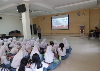 Polsek Metro Kebayoran Baru Gelar Sosialisasi Pencegahan Kekerasan di SMKN 6 Joko Sutono