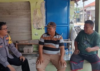 Bhabinkamtibmas Cikarang Timur Ajak Warga Desa Jatireja Aktif Jaga Keamanan Lingkungan