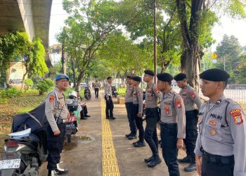 Polsek Sawah Besar Kerahkan Lima Perwiranya Untuk Pengamanan Aksi Unjuk Rasa di Wilayah Gambir