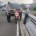 Respons Cepat! Pamapta Polres Tangsel Bantu Pengendara yang Mogok di Fly Over Bintaro