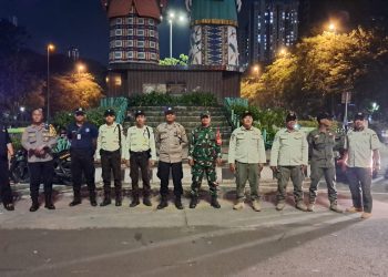 Polsek Kemayoran Gelar Patroli Tiga Pilar untuk “Jaga Jakarta” di Malam Hari