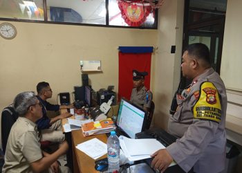 Bhabinkamtibmas Petamburan Bersama Siswa Latja Sambangi Kantor Kelurahan, Kenalkan Fungsi Teknis Binmas