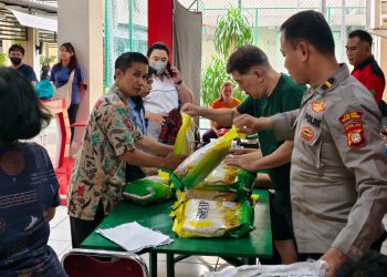 Polsek Kelapa Gading dan Bulog Gelar Gerakan Pangan Murah, Ringankan Beban Warga