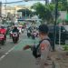 Unit Samapta 1051 Rutin Atur Lalu Lintas dan Strong Point Pagi Hari di Pertigaan Kebon Kacang Raya