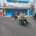Polsek Babelan Atur Lalu Lintas Pagi, Kapolsek Turun Langsung Kawal Kelancaran Warga