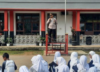 Penyuluhan dan PBB kepada Siswa/i SMKN 15 Kota Bekasi oleh Kanit Binmas Polsek Bantar Gebang.