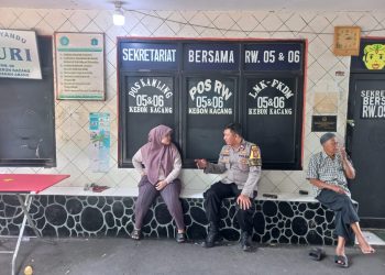 Bhabinkamtibmas Kebon Kacang Sambangi Warga RW 05 Sebagai Cooling System Sampaikan Imbauan Kamtibmas
