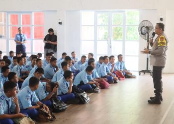 Kapolres Metro Jakarta Utara Gelar Program Police Go To School, Sosialisasikan Antisipasi Tawuran di SMK Perguruan Cikini