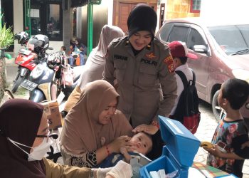 Polwan Polres Metro Jakarta Utara Gelar Program “Jaga Jakarta – Jaga Warga”: Dampingi Posyandu Anak di Semper Timur