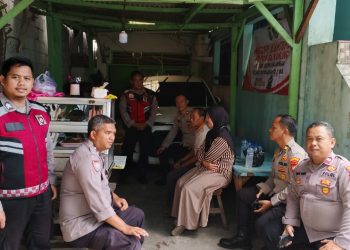 Program SADAR, Polsek Metro Penjaringan Gelar Ngopi Kamtibmas di Muara Baru