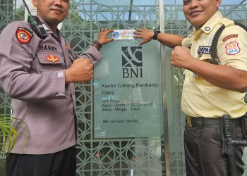 Polisi Tempel Barcode Sahabat Patroli di BNI Cikini, Permudah Laporan Kamtibmas