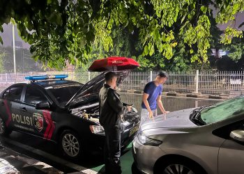 Respon Cepat Polsek Metro Tanah Abang Melalui Layanan 110 terhadap Kendaraan Mogok
