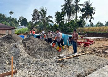 Tim SAR Resimen II Pas Pelopor Normalisasi Sungai dan Dukung Pembangunan Huntara di Agam