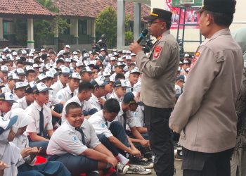 Polres Metro Bekasi Intensifkan Program Police Goes To School, Cegah Kenakalan Remaja dan Siapkan Generasi Emas 2045