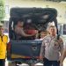 Walaupun Hari Libur, Polres Metro Bekasi Tetap Salurkan Bantuan Logistik ke Dapur Umum, Dapur Lapangan serta kepada warga yang Terdampak Banjir