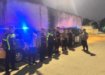 Patroli Mobile dan Strong Point Polsek Kelapa Dua, Jaga Stabilitas Kamtibmas Wilayah Perumahan