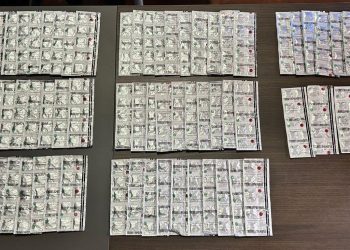 Sat Resnarkoba Polres Tangsel Amankan Penjual Obat Daftar G dan Psikotropika di Toko Handphone
