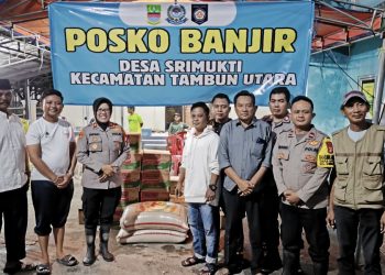 Ibu Kapolres Metro Bekasi Salurkan Bantuan ke Dapur Umum Desa Srijaya untuk Warga Terdampak Banjir