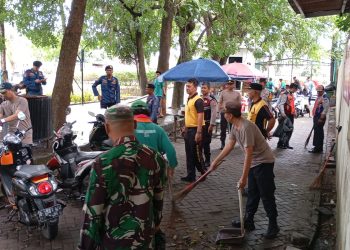 Sinergitas Polri–TNI dan Muspika Pamulang Gelar Kerja Bakti dan Korvey Alun-Alun Pamulang