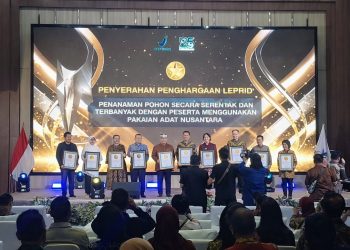 Polri Terima Penghargaan Khusus di Puncak HUT ke-25 BPOM RI, Apresiasi Sinergi Pengawasan Obat dan Makanan