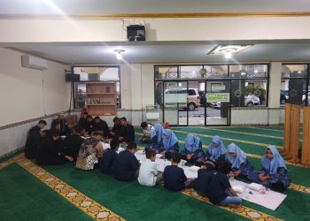 Brimob Metro Jaya Tebar Kepedulian, Gelar Buka Puasa Bersama dan Santunan Anak Yatim