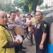 Polri Peduli Polsek Sawah Besar Bagikan Takjil Gratis untuk Warga Jelang Magrib