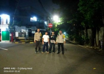 Pemantauan Kerawanan Kamtibmas Ramadan di Senen, Polisi Bubarkan Kerumunan Remaja Berpotensi Tawuran