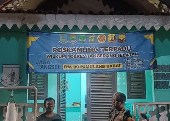 Sambang Pos Kamling, Bhabinkamtibmas Pamulang Barat Ajak Warga Perkuat Siskamling
