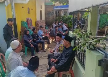Bhabinkamtibmas Desa Curug Wetan Laksanakan Sambang Warga dan Sampaikan Himbauan Kamtibmas