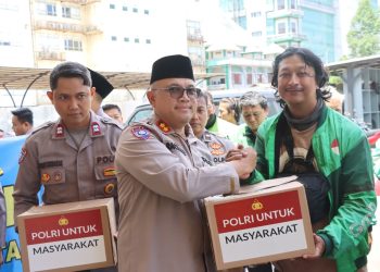 Kapolres Tangerang Kota Berbagi dengan Pengemudi Ojol, Perkuat Kepedulian Sosial
