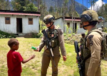 Patroli di Ilaga, Menjaga Keamanan Sambil Membangun Percakapan dengan Warga