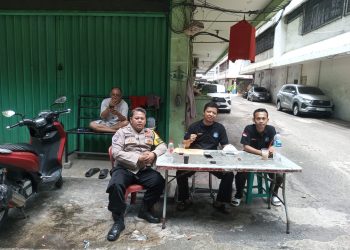 Polisi Patroli Ruko Kosong di Karang Anyar, Cegah Aksi Kejahatan Saat Libur Lebaran