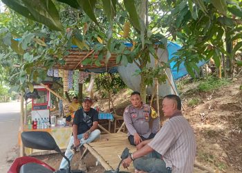 Sambang Humanis di Cabangbungin, Polisi Ajak Warga Jaga Kerukunan dan Waspada Pancaroba