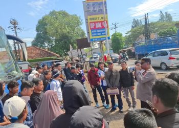 Ratusan Viking Persib Berangkat ke GBLA, Polisi Lakukan Pengamanan dan Pengawalan Ketat