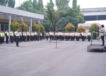 Kapolres Metro Bekasi Pimpin Apel Bersama Security Kawasan MM2100, Perkuat Kesiapan Pengamanan May Day