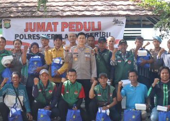 Polres Kepulauan Seribu Gelar Sabuk Kamtibmas Jumat Peduli, Rangkul Komunitas Ojek Online